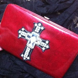 Cross style Clutch