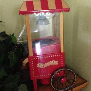 Vintage looking popcorn popper