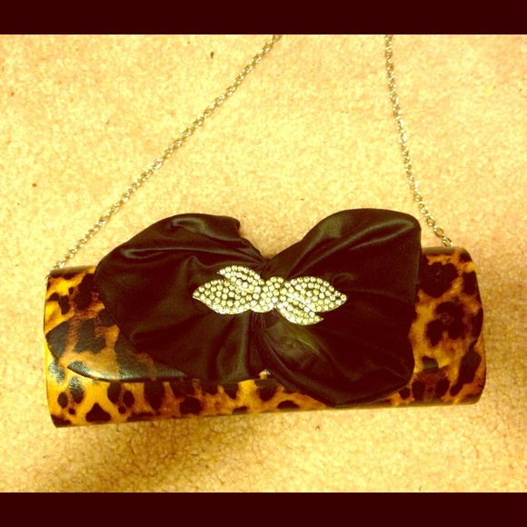 Mini purse leopard and new condition