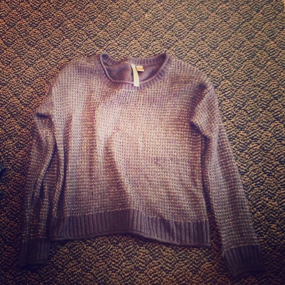 Beautiful sweater size medium! - Picture 1 of 1