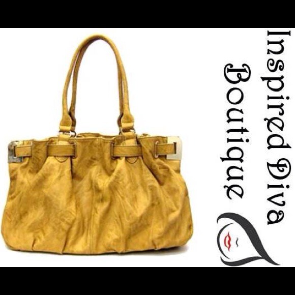 Yellow gold handbag