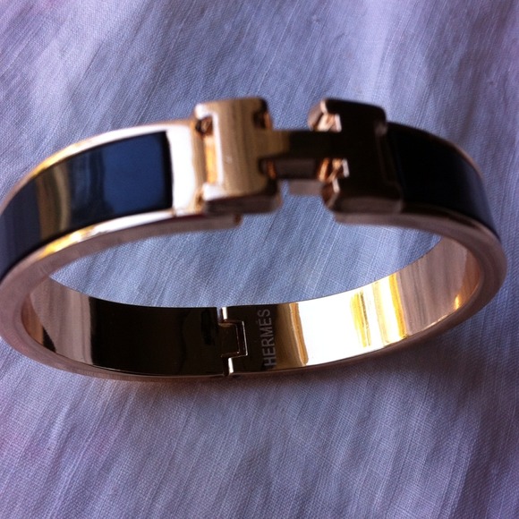 H Bracelet Black