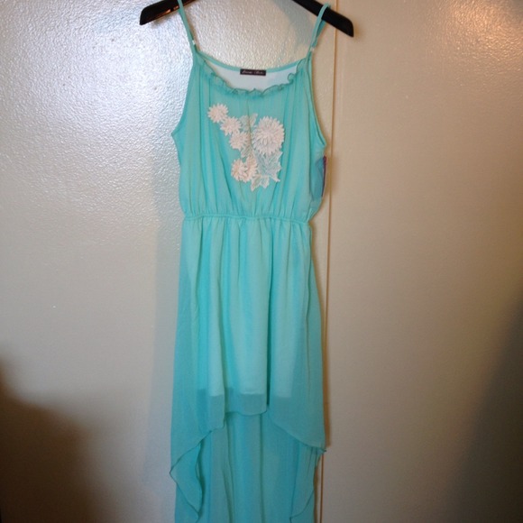 🔴 GIFTED Mint hi-low dress - Picture 2 of 4