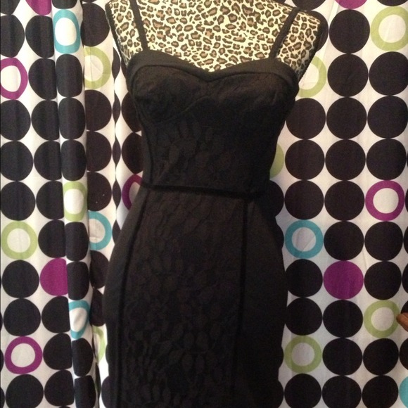 Jessica Simpson little black dress. Size 5/6.