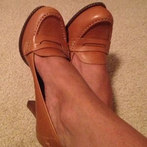 Banana Republic Shoes - Banana Republic leather shoe Banana Republic Shoes - Banana Republic leather shoe