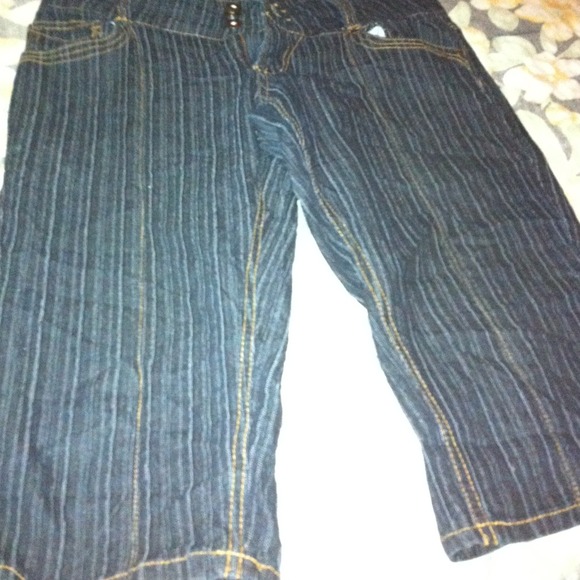 Forever 21 - Picture 1 of 1
