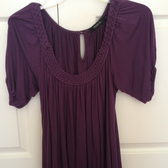 Purple scoop neck 3/4 sleeve.