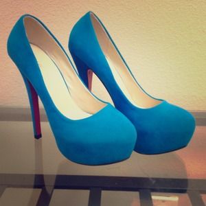 Baby blue high heels, size 37.