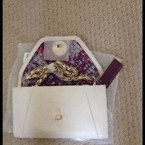 Elliot Lucca White Clutch