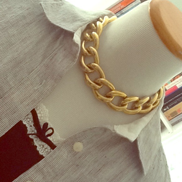Jewelry - Gold Statement Necklace! Beautiful! Great quality!