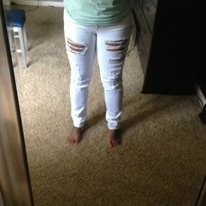 Brand new white Ripped jeans
