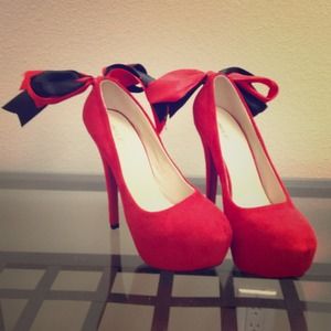 Vintage high heels, size 7