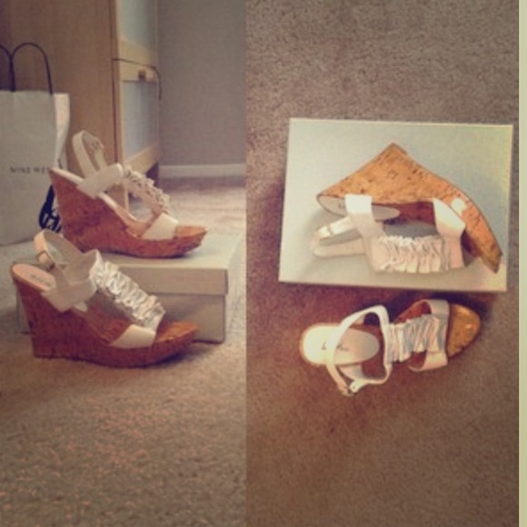 Baker, white wedges