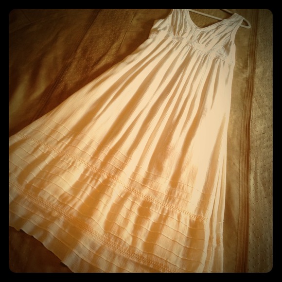 Beautiful Sleeveless Dress