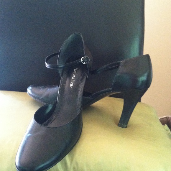 Black Shoes