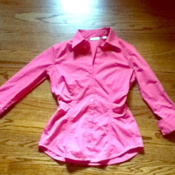❌SOLD IN BUNDLE❌Pink Button Up Top
