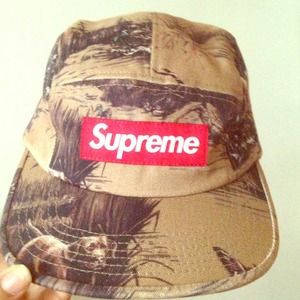 Supreme 5 Panel