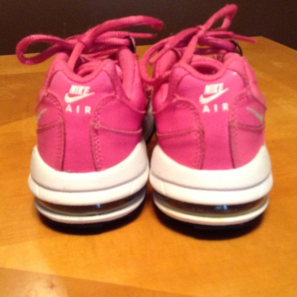 🚫SOLD🚫 IN BUNDLE ⬇️REDUCED⬇Youth Nike Air Max - Picture 2 of 5
