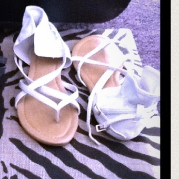 White gladiator style sandal. Leather