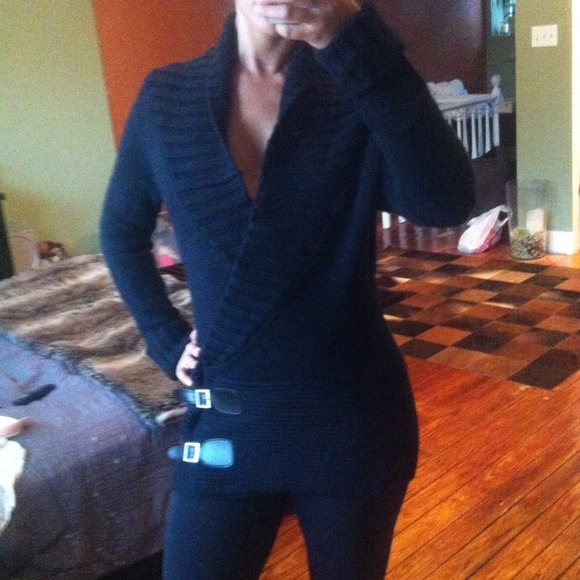 Black Victoria's Secret sweater