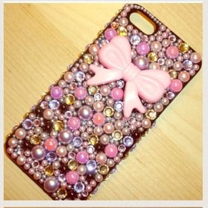 SOLD!! iPhone 5 decoden case!