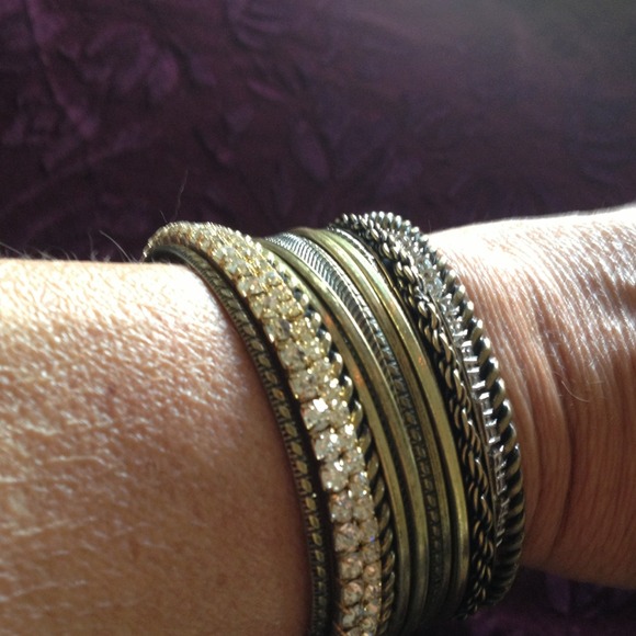 Bangle bracelets - Picture 2 of 2