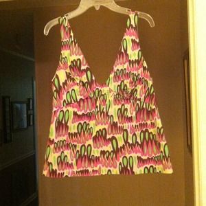 Really cute summery top.