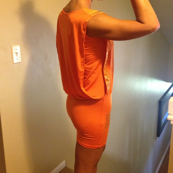 Orange mini dress - Picture 4 of 4