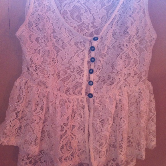 Ivory lace Peplum Top - Picture 2 of 3