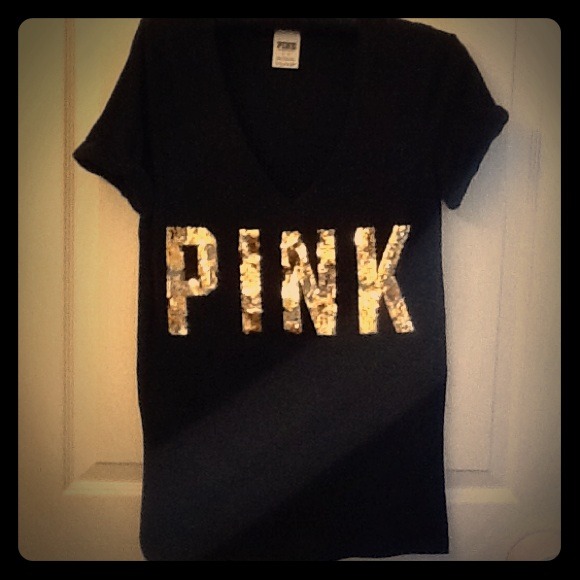 🚫🚫SOLD🚫🚫PINK Victoria's Secret shirt