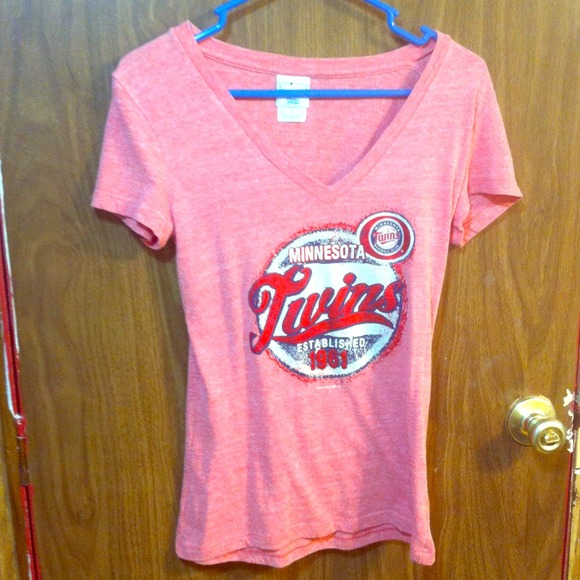 Twins t