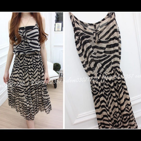🚫SOLD🚫Zebra Print Quality Chiffon Maxi - Picture 3 of 3