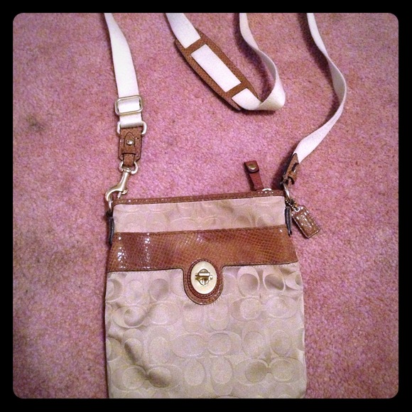 🚫🚫SOLD ON EBAY AUTHENTIC Coach Crossbody