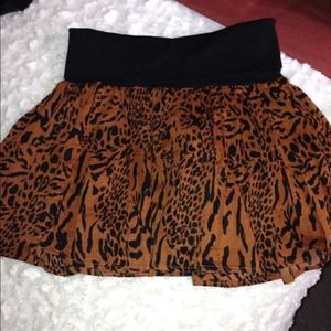 New H&M skirt (without tags) soo cute!!
