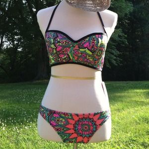 NEW Raisins Paisley Swimsuit
