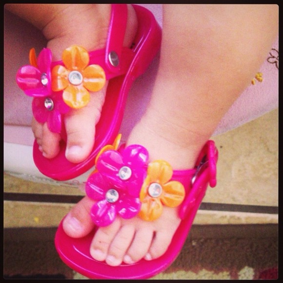 Accessories - 🚫SOLD SOLD🚫Hot pink infant Jelly's