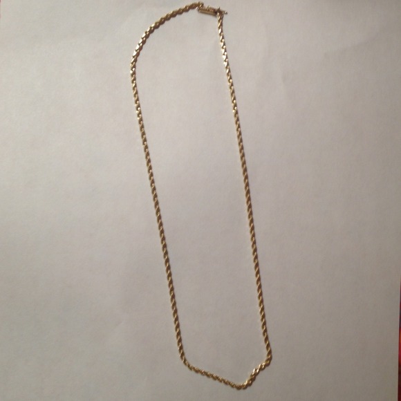 * 14 K yellow gold necklace/chain