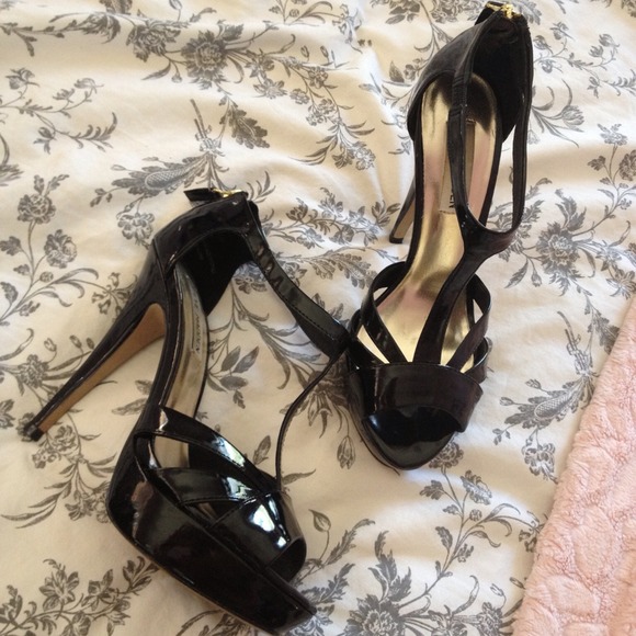 Steve Madden Haylon black  platform size 7