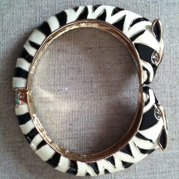 Stella and Dot Kalahari bangle
