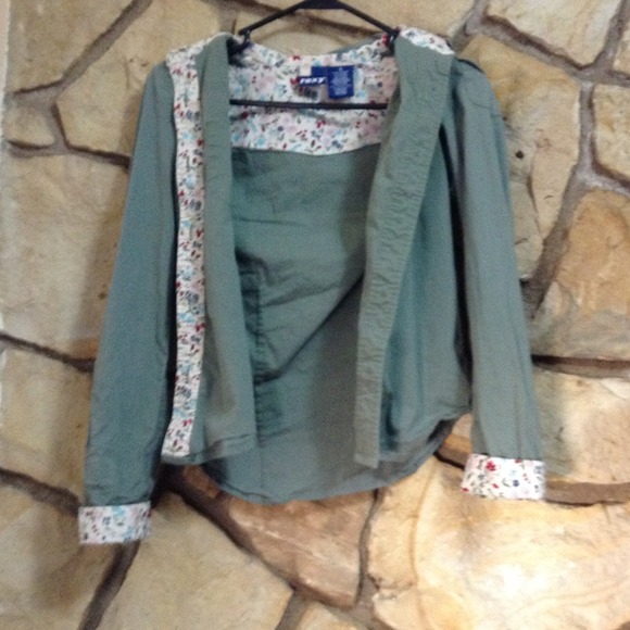 🔴REDUCED🔴roxy army green jacket💕