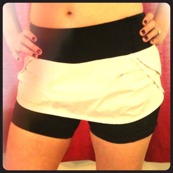 Lulu Lemon running shorts w/skirt!