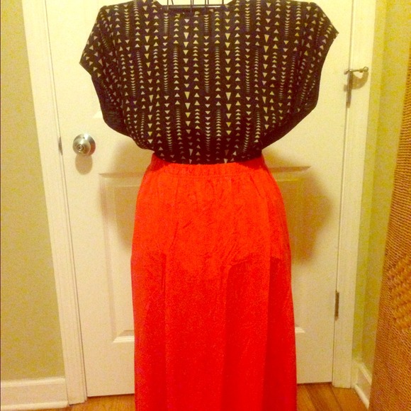 Maxi, red skirt