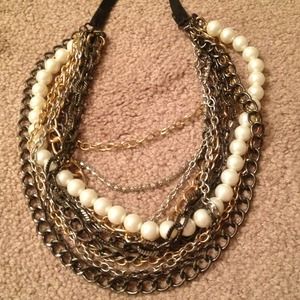 💢REDUCED AGAIN💢 Chain link and Pearl Necklace