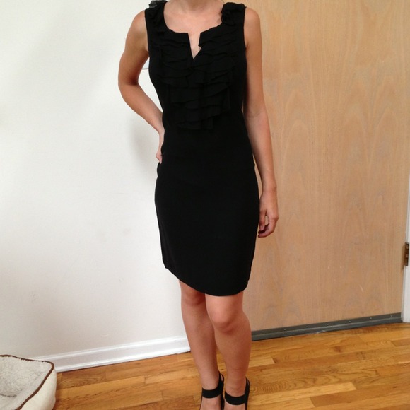 🌀🌀 SOLD 🌀🌀 Black Silk dress with ruffles
