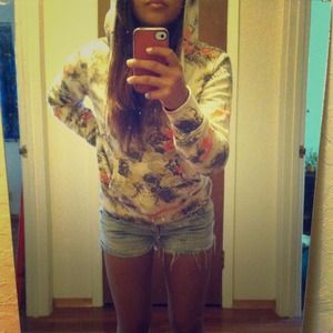 Lucky Brand printed pullover.