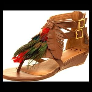 Authentic Kelsi Dagger Daralis Leather Sandals