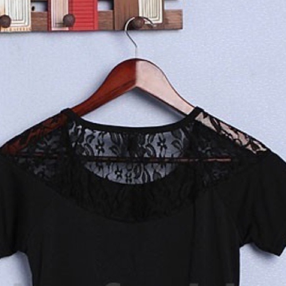 🌞Black Skull Tee.✋sold in bundle✋ - Picture 2 of 2