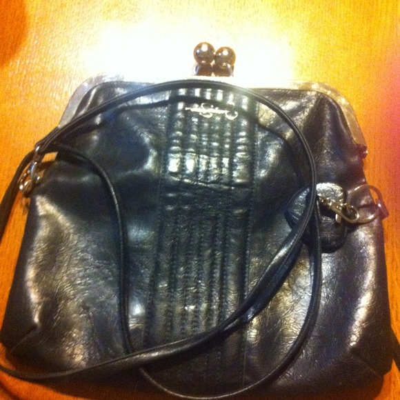 Black Jessica simpson purse - Picture 3 of 3