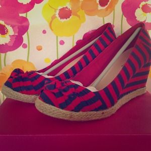 The perfect striped wedge!