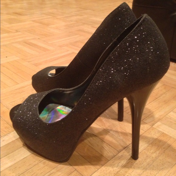 Sold - Picture 2 of 4